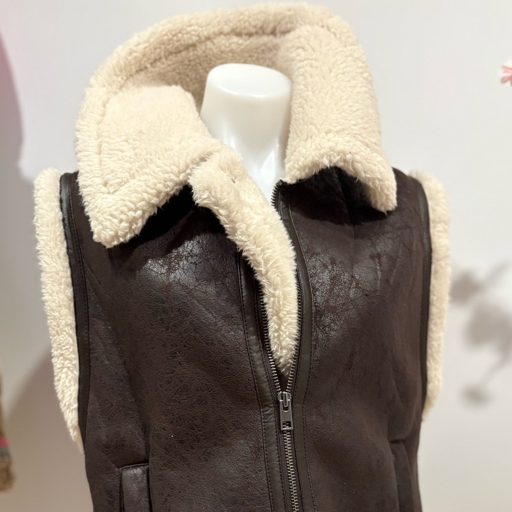 NWOT Retro Aerie Dark Brown Shearling Vest